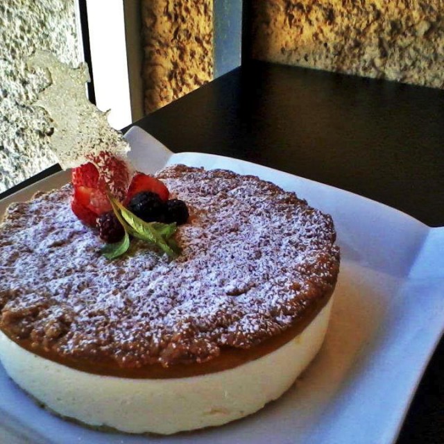 Tarta de vainilla y lucuma